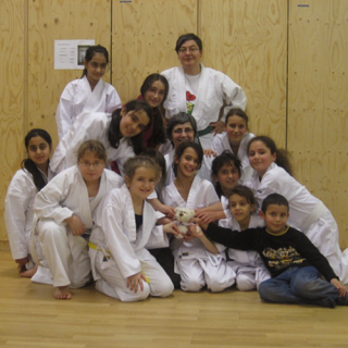 Karate für Mädchen im Kiez
