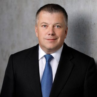 Dr. Karsten Homrighausen